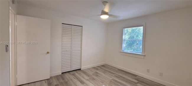 Building Photo - 6519 W Newberry Rd