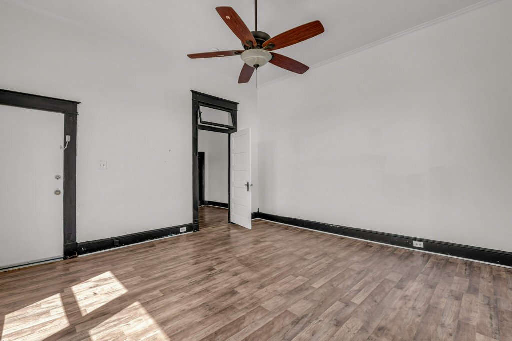 Building Photo - 1425 College St