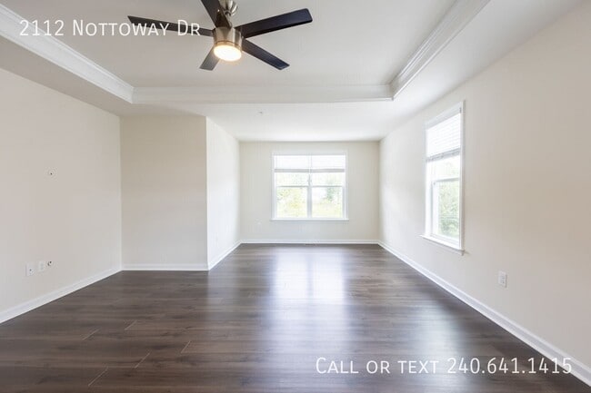 Building Photo - 2112 Nottoway Dr
