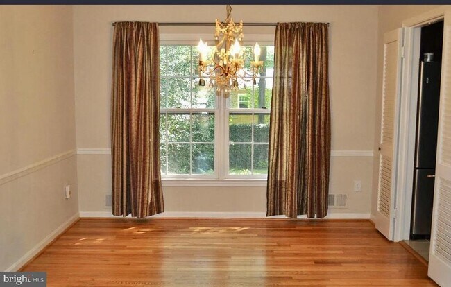 Building Photo - 3810 Lynn Regis Ct