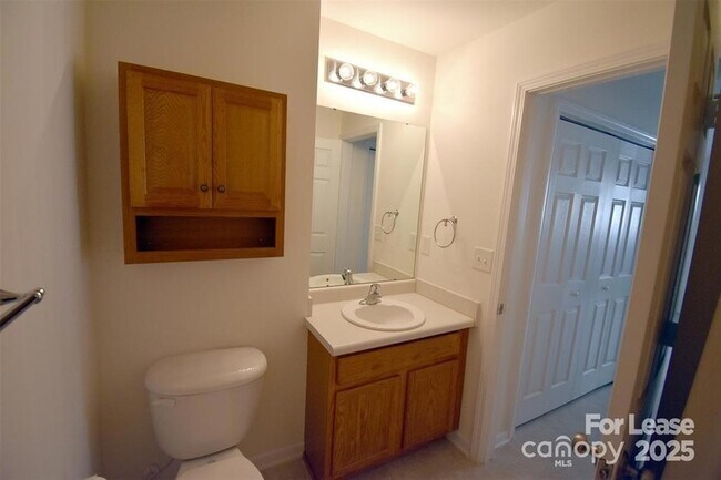 Building Photo - 620 Raphael Place
