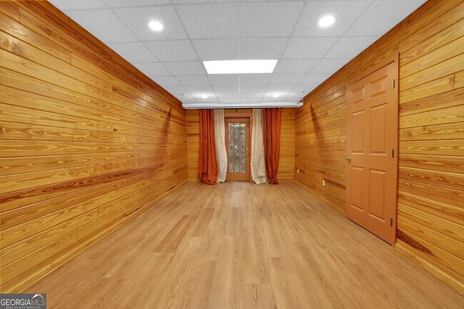 Building Photo - 230 Greystone Ct