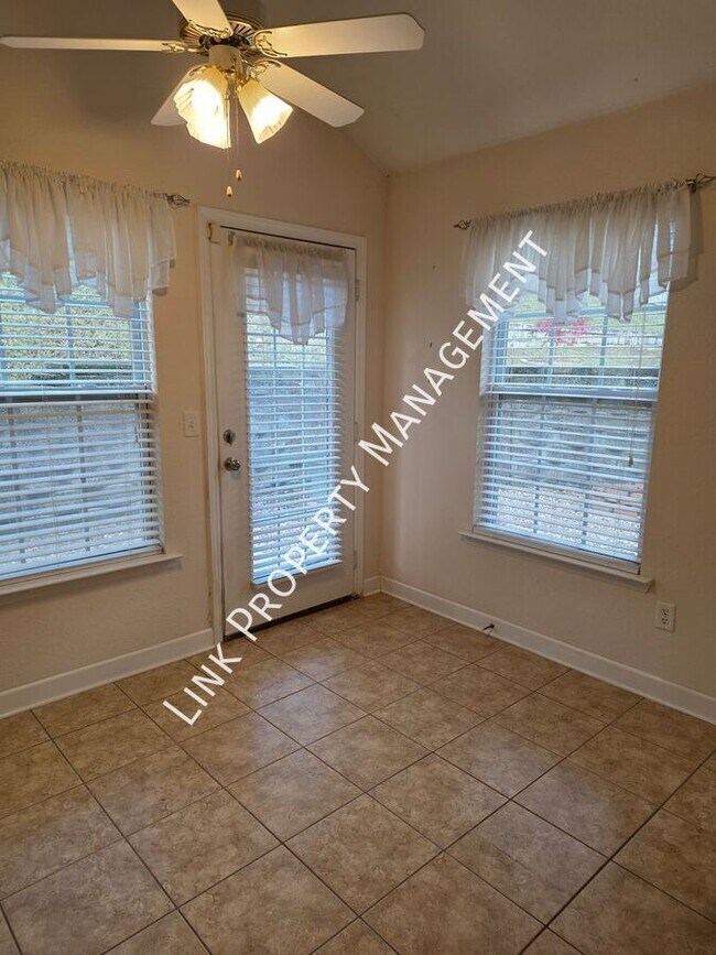 Building Photo - 21 Sheila Gail Ln