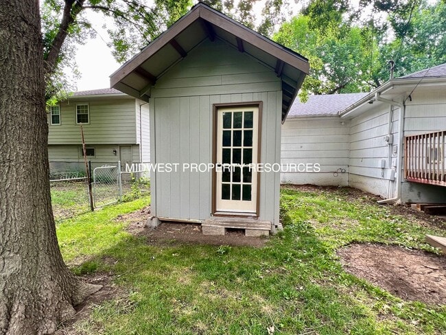 Building Photo - Amazing 3 Bedroom Ranch Home!