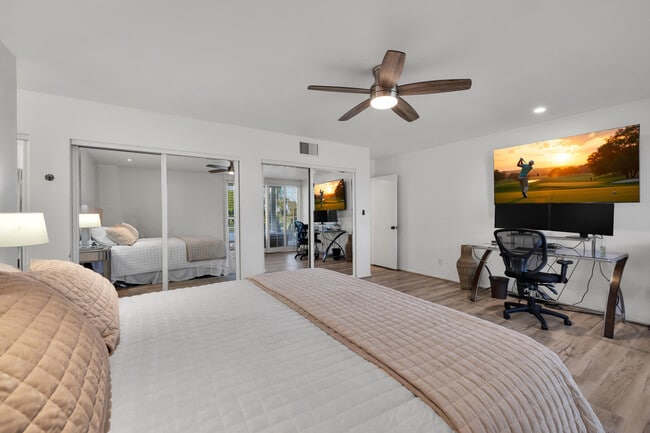 Building Photo - 47760 Eisenhower Dr