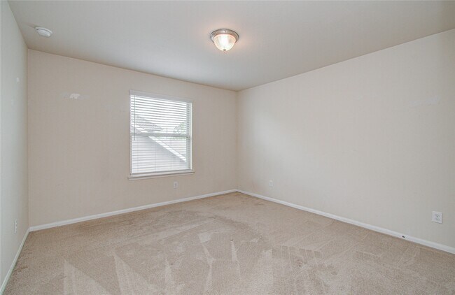 Building Photo - 12319 Gatewood Dr