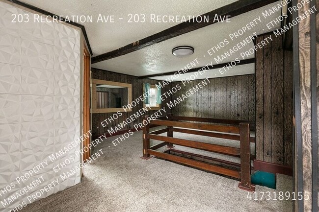 Building Photo - 203 Recreation Ave