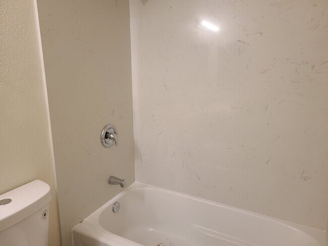Building Photo - 7945-7947 Tangors Way