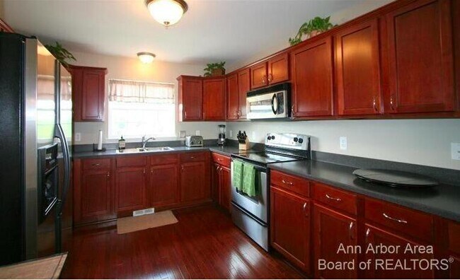 Building Photo - 3012 Orinoco Ln