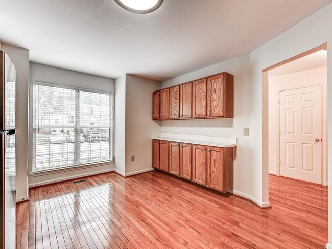 Building Photo - 11919 Thurloe Dr