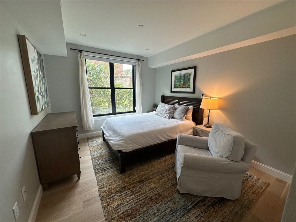 Building Photo - 56 Winship St