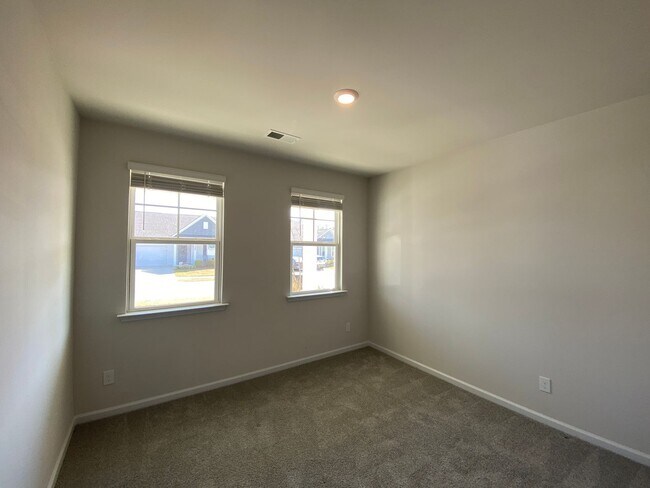 Building Photo - Brand new construction home in the desirable Brunswick Forest subdivision