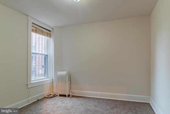 Building Photo - 1459 Chapin St NW