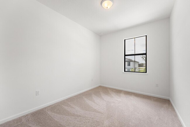 Building Photo - 4315 Efendi Dr