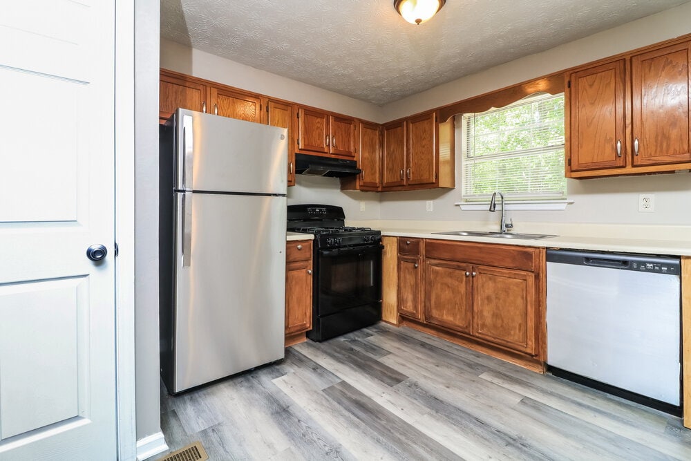 Building Photo - 3884 Welham Green Ct
