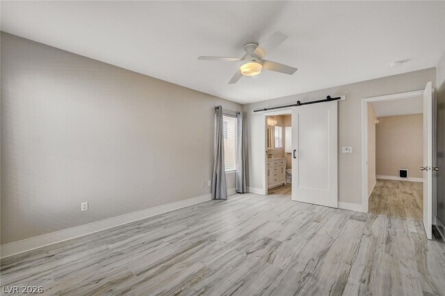 Building Photo - 11092 Verismo St