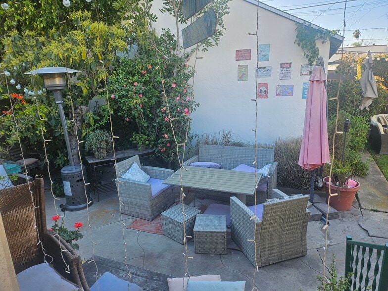 Building Photo - 1499 Stearns Dr