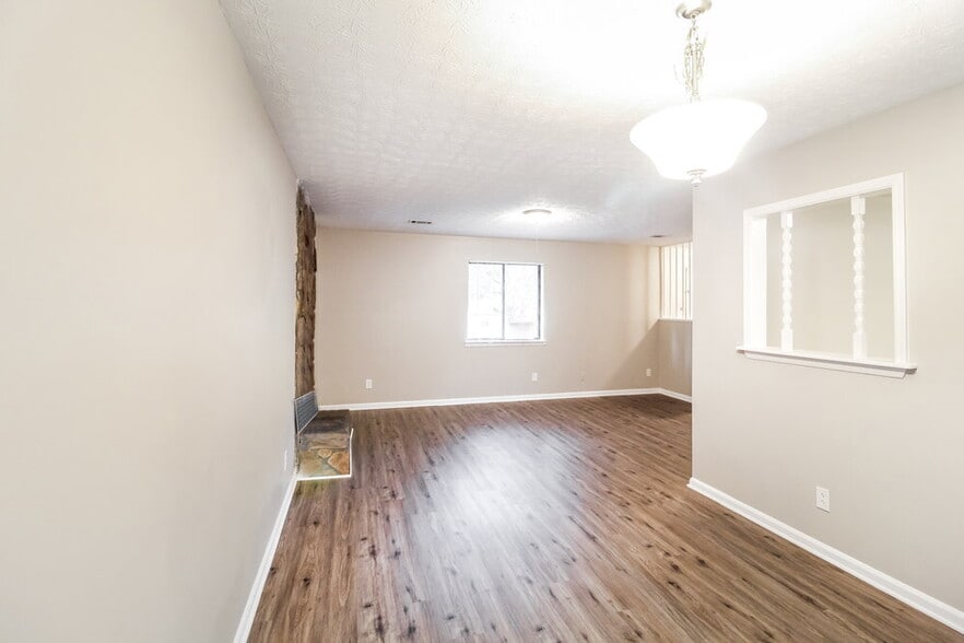Building Photo - 4075 Sage Ct SW