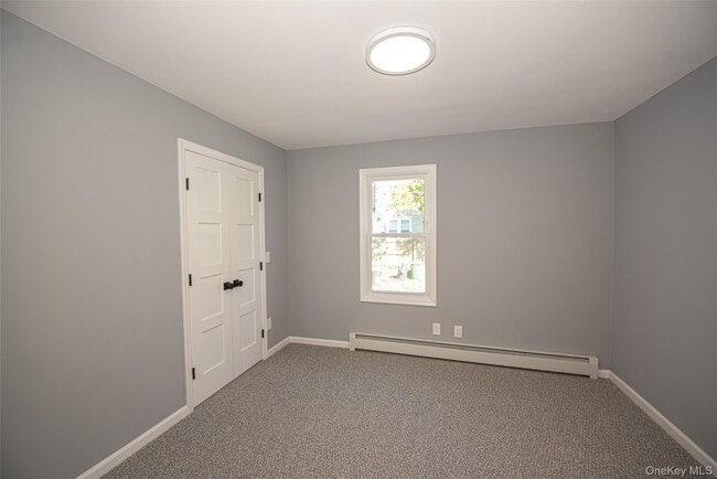 Building Photo - 76 Amity St