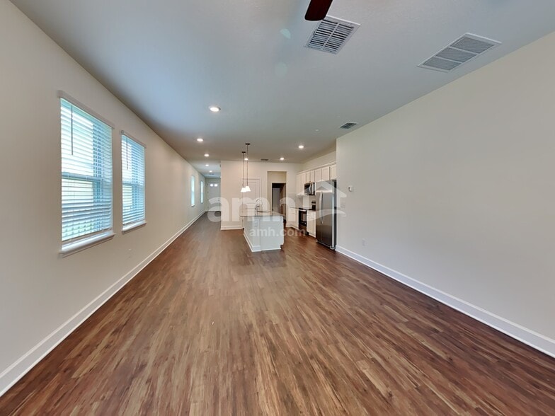 Building Photo - 1125 Walden Pond Dr