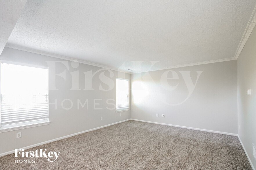 Building Photo - 1902 Cold Spring Dr