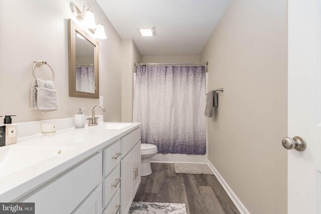 Building Photo - 342 Europa Way