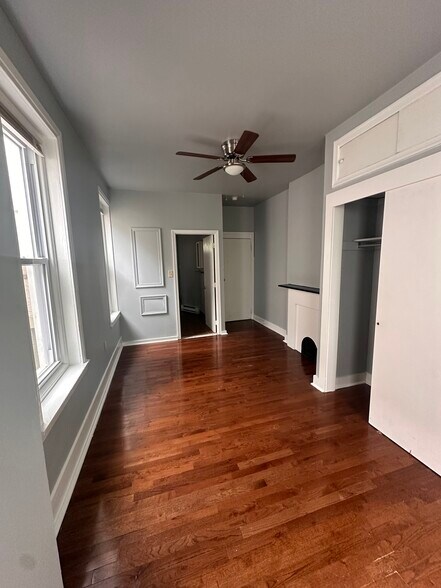 Building Photo - 852 Perkiomen St