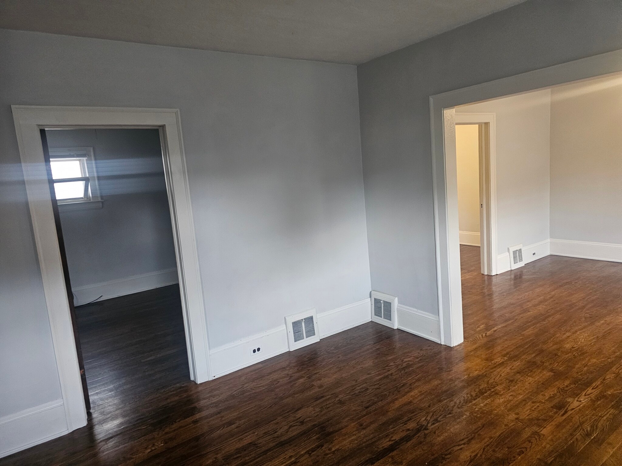 Building Photo - 3518 Schiller Ave
