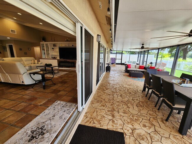 Building Photo - 7401 Corkwood Terrace