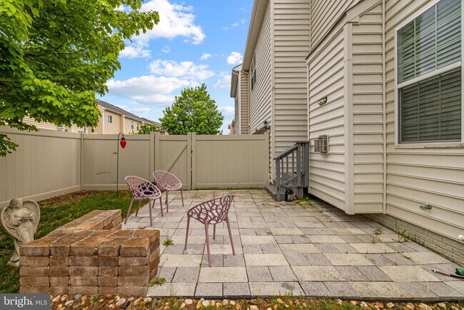 Building Photo - 41676 Blue Grama Cir