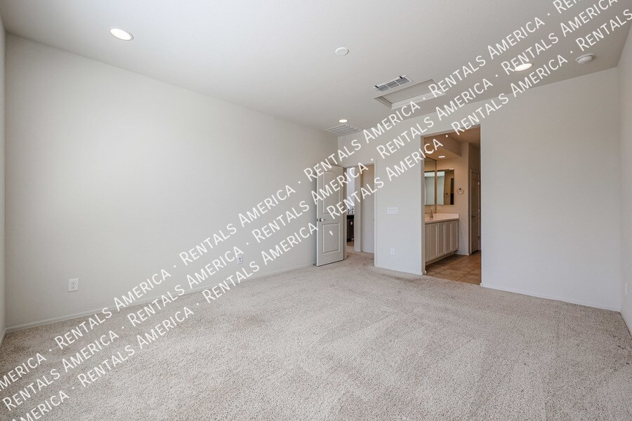 Building Photo - 25334 N 163rd Dr