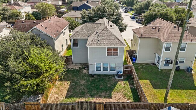 Building Photo - 21011 Emery Mills Ln