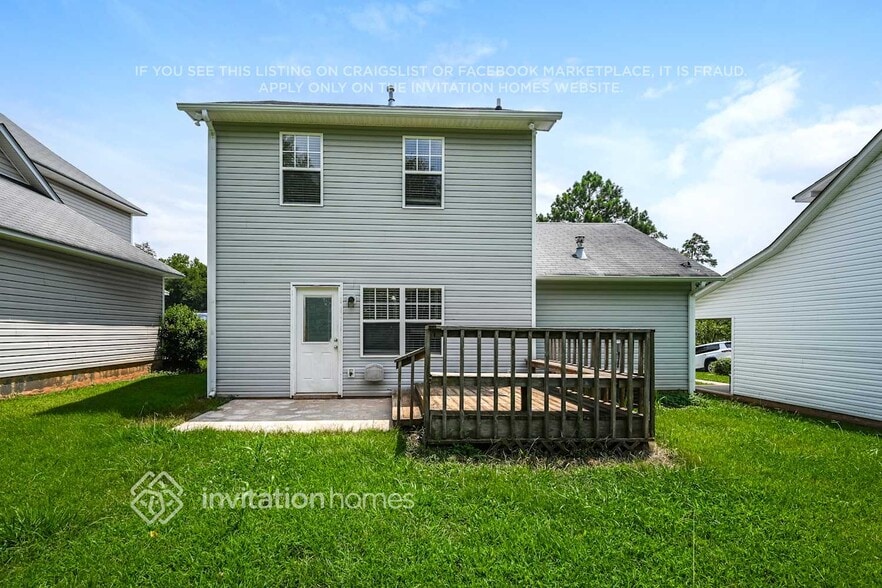 Building Photo - 441 Amir Cir