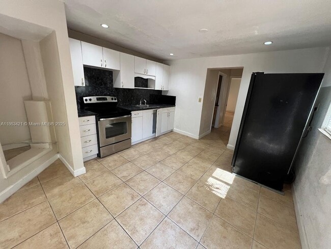 Primary Photo - 2510 Wiley St