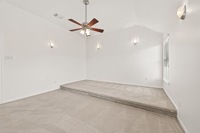 Building Photo - 24919 Spring Aspen Ct