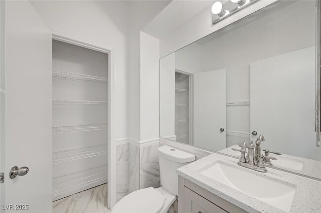 Building Photo - 9893 Canyon Peak Dr