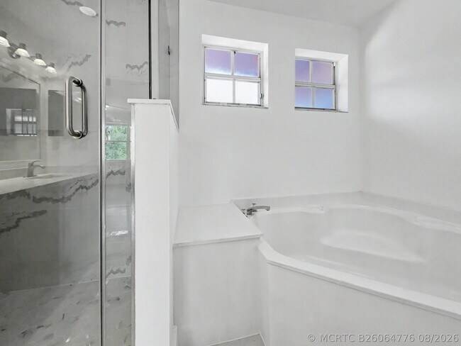 Building Photo - 10133 Brookville Ln