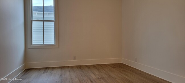 Building Photo - 10932 Monkshood Dr