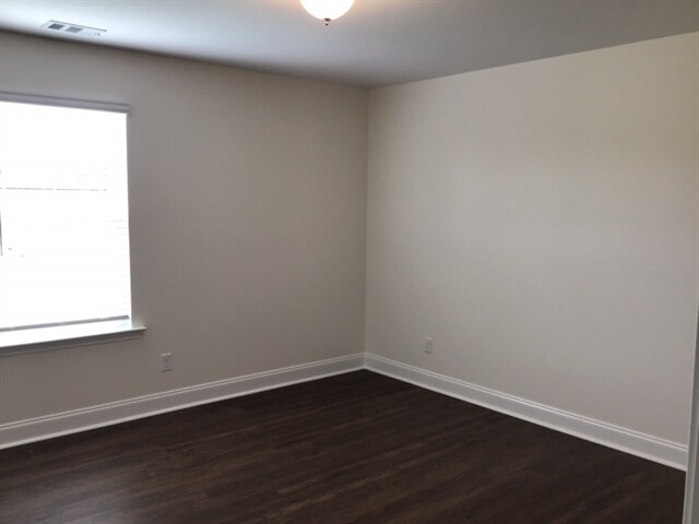 Building Photo - 104 Parkside Blvd