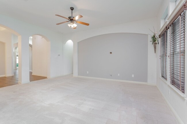 Building Photo - Your Ideal Home Awaits – 4BR, 3BA & More!