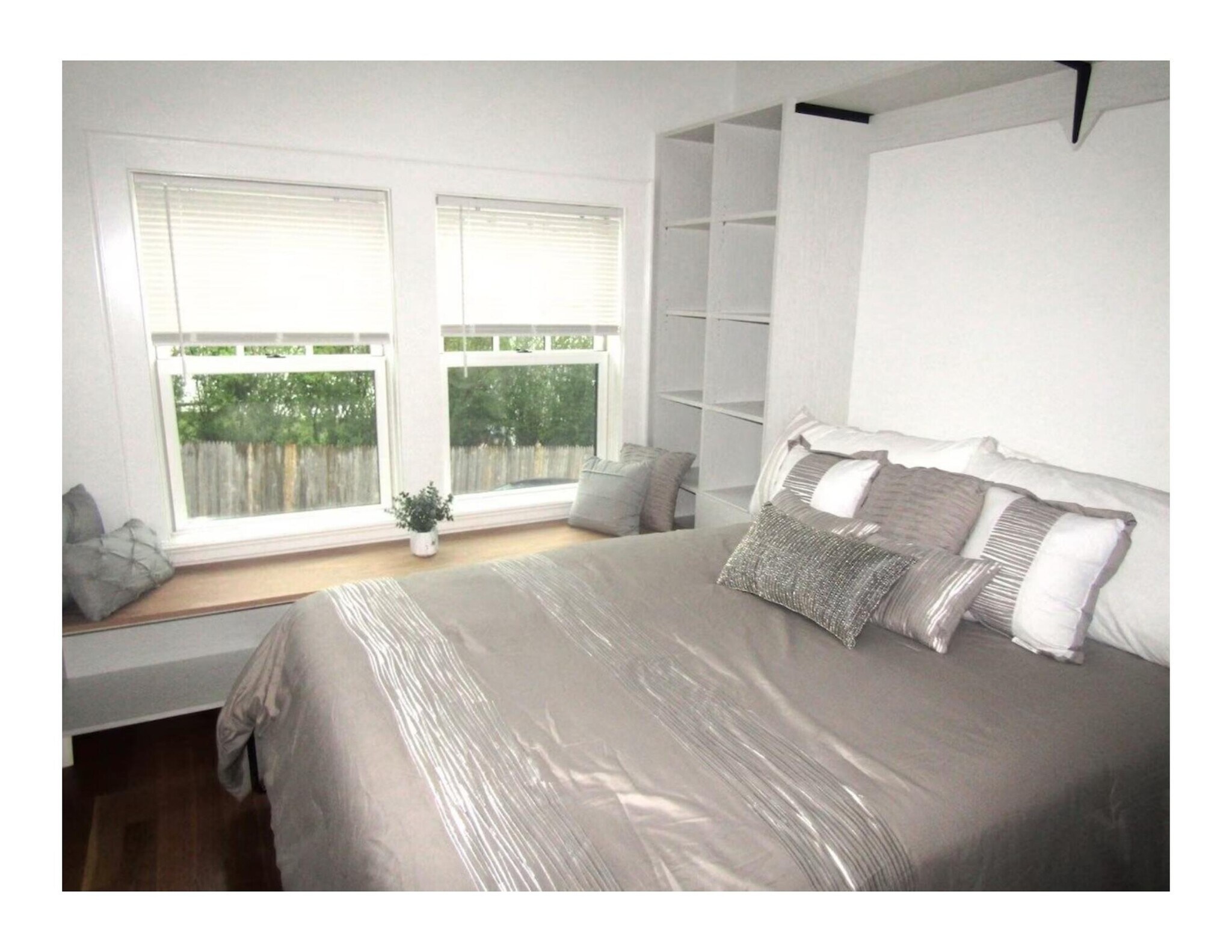 Building Photo - 153 Bayside Rd