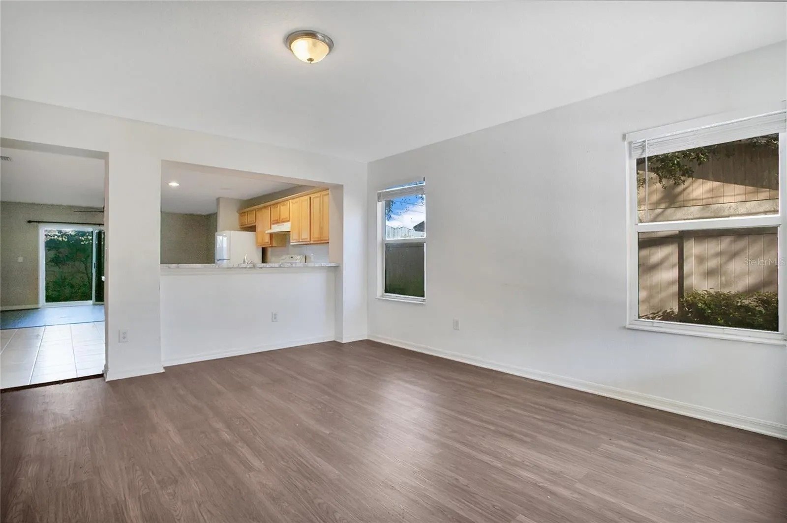 Building Photo - 2533 Harn Blvd