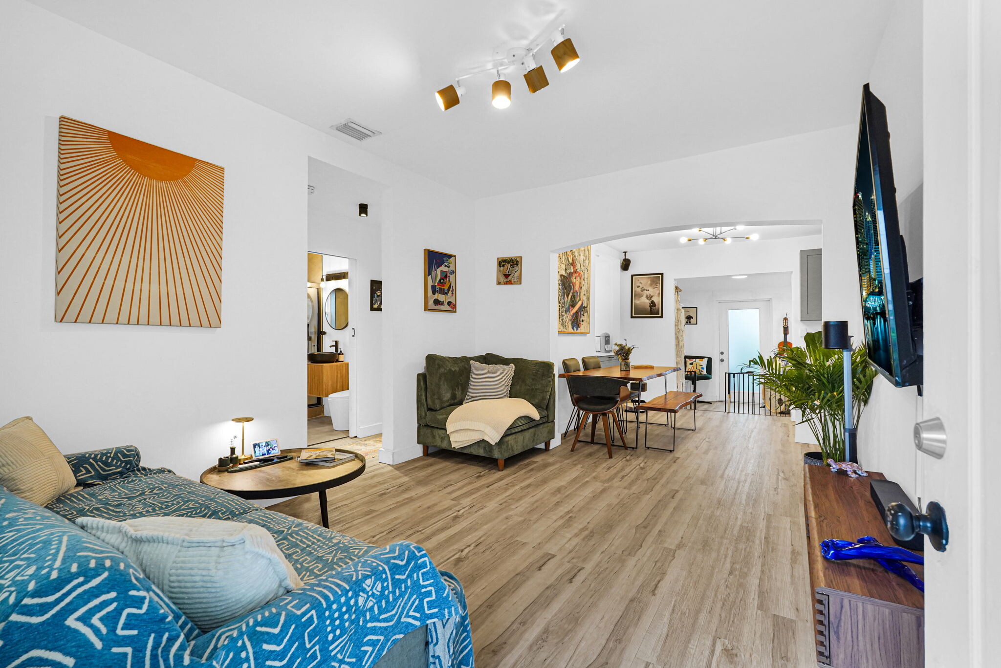 Building Photo - 274 NW 43rd St