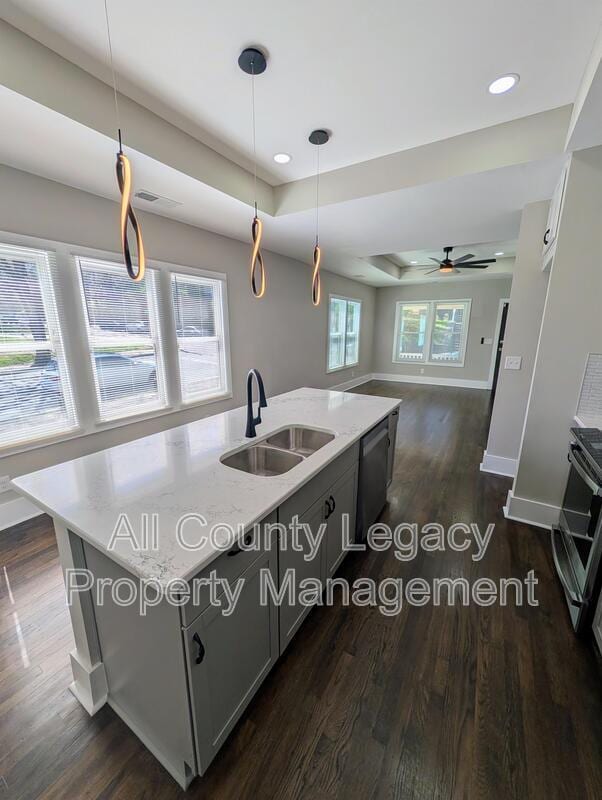 Building Photo - 940 Martin St SE