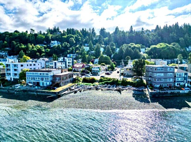 Building Photo - 3849 59th Ave SW