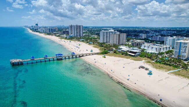 Building Photo - 328 N Ocean Blvd