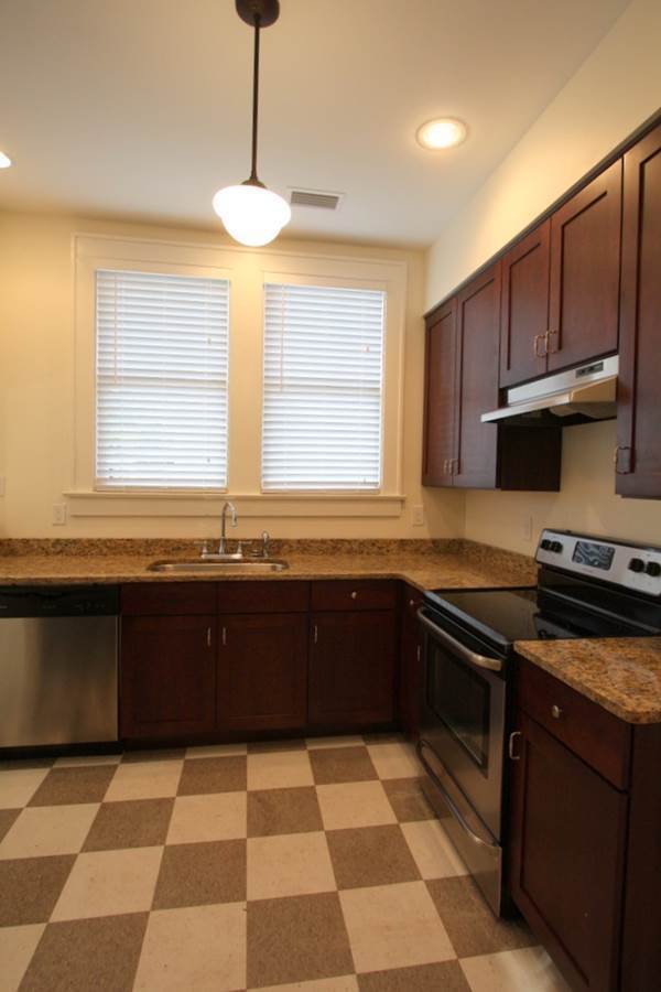 Building Photo - 2404 N Morgan St