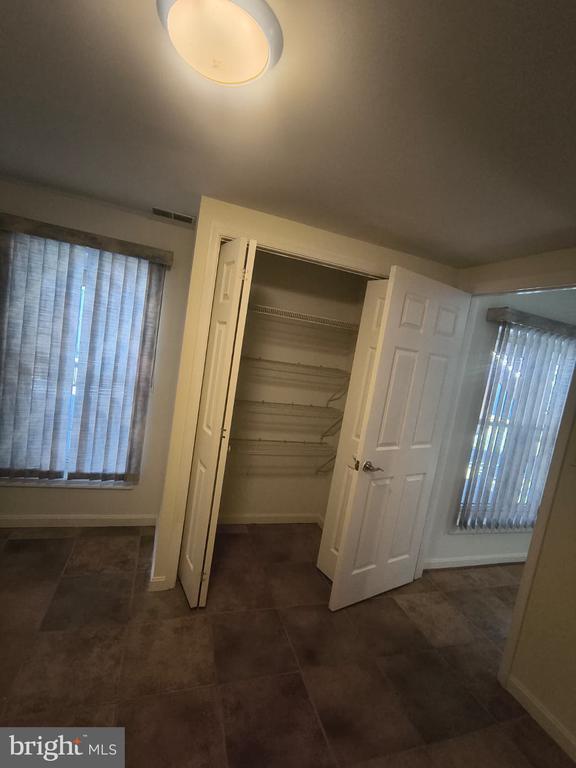 Building Photo - 3707 Green Ash Ct