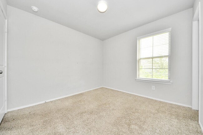 Building Photo - 23431 Harrow Fld Ln