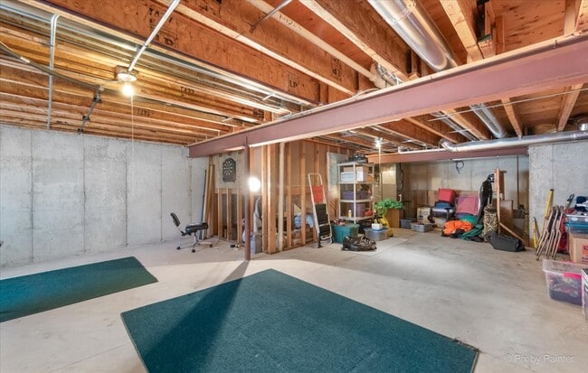 Building Photo - 265 Birch Ln